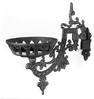 9" Cast Iron Wall Bracket
