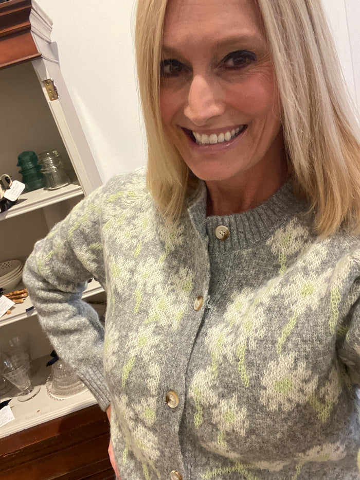 FLORAL KNIT CARDIGAN