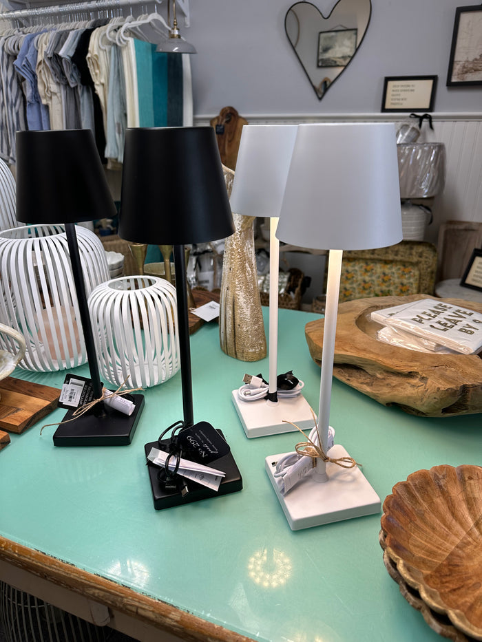White LED wireless table lamp