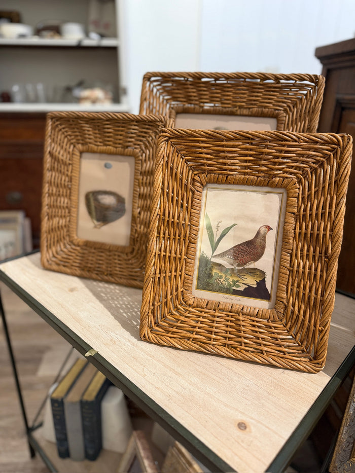 Hand-Woven Wicker Photo Frame -5" x 7"