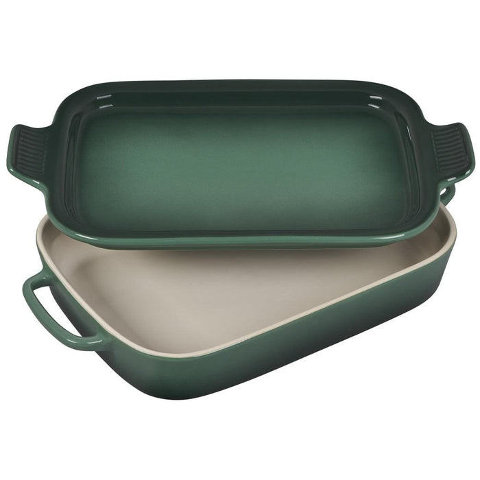 Artichaut Le Creuset 2.75 Qt Rectangular Dish with Platter Lid slanted displayed on a white background