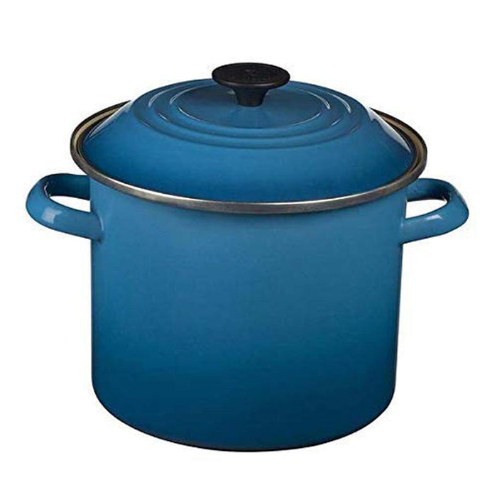 Marseille Black knob 6 Qt L e Creuset stockpot from the side view displayed on a white background
