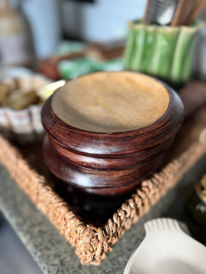 Mango Wood Dish, Natural & Burnt Finish 7-3/4"