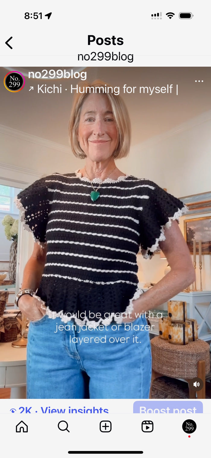Short Sleeve Ruffle Top Sweater -Black/Natural