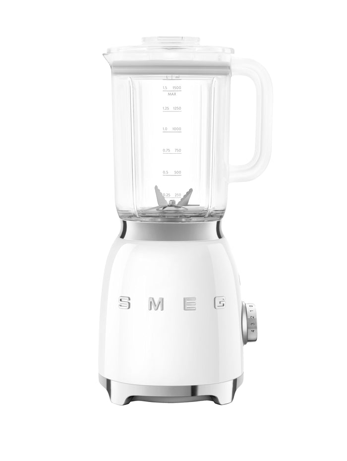 Front view of white Smeg 50s retro line blender displayed on a white background