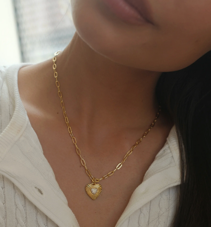 Thalia heart necklace -gold